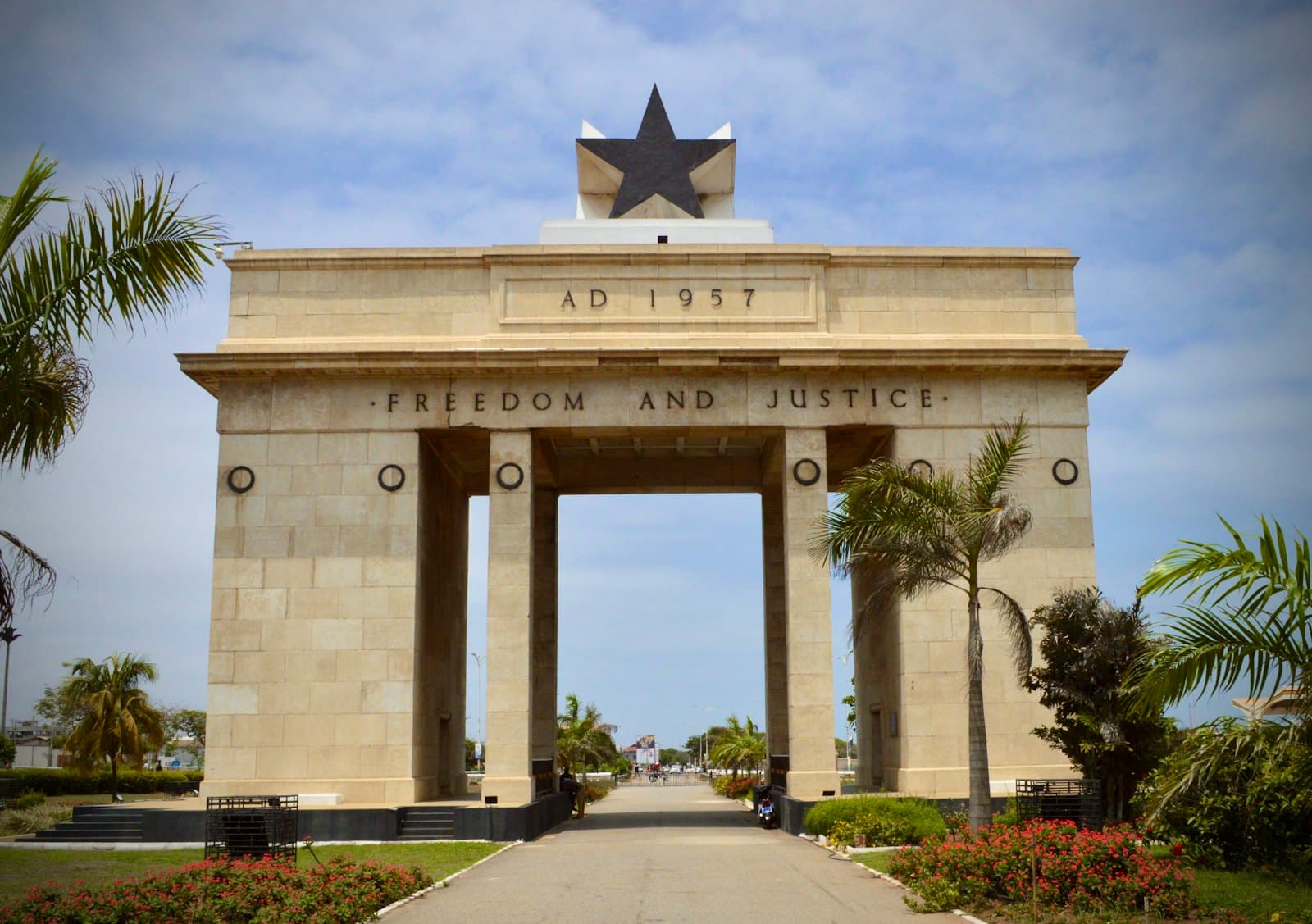 La Black Star Gate à Accra